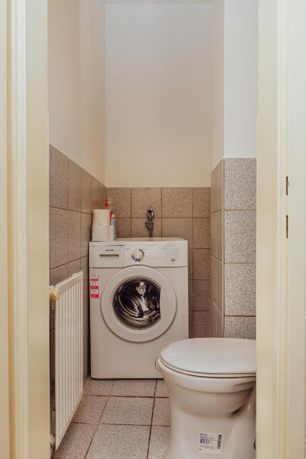 Ruhiges Terrassen Apartment Wien Exteriör bild